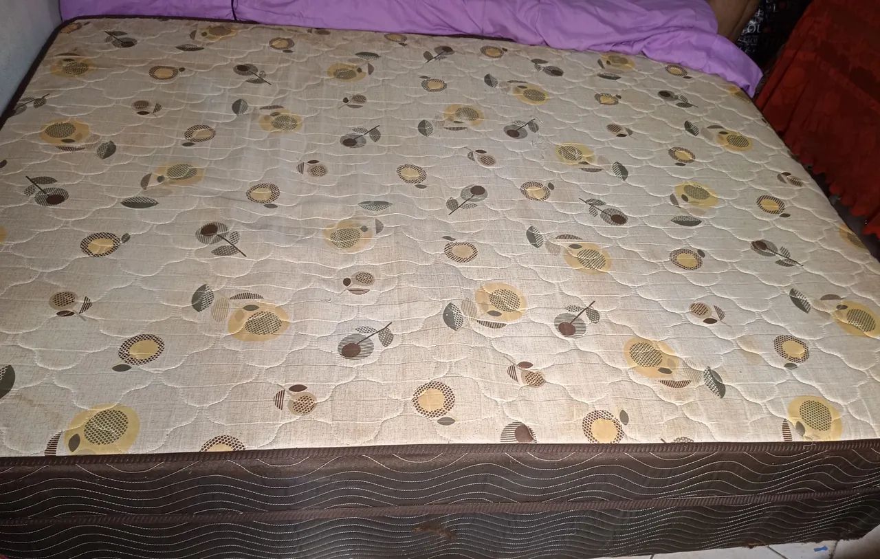 Vendo duas camas bem baratinho  - Foto 2