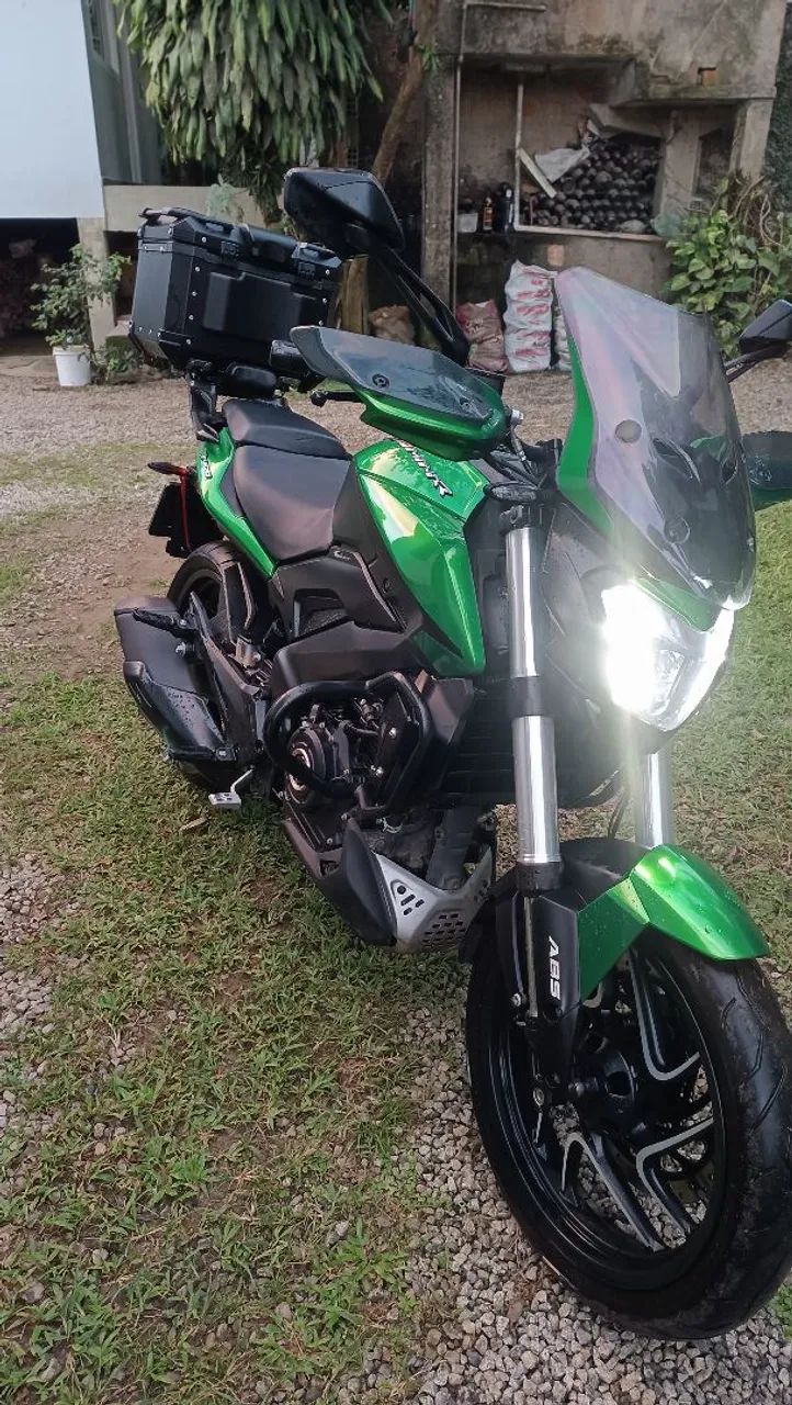 Dominar 400 2024-Verde 5.453-km Impecável,Baú,Multimídia ,capacetes com intercomunicador  - Foto 10