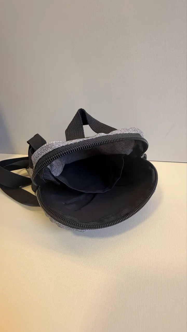 bolsa shoulder bag puma buzz cinza | compacta e original | campinas/sp - Foto 4
