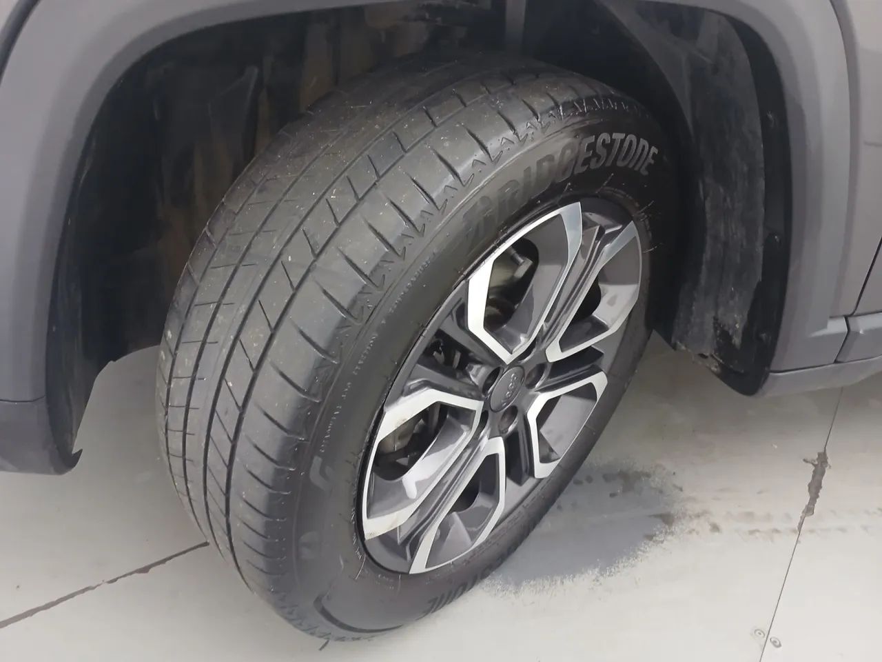 Jeep Commander Limited T270 1.3 TB Flex Aut., foto 11 de 18
