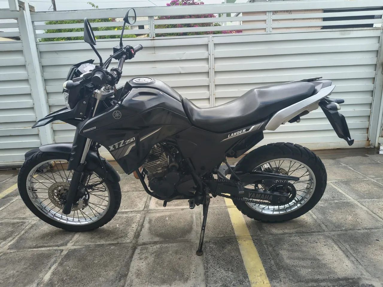 Yamaha Lander  - Foto 2