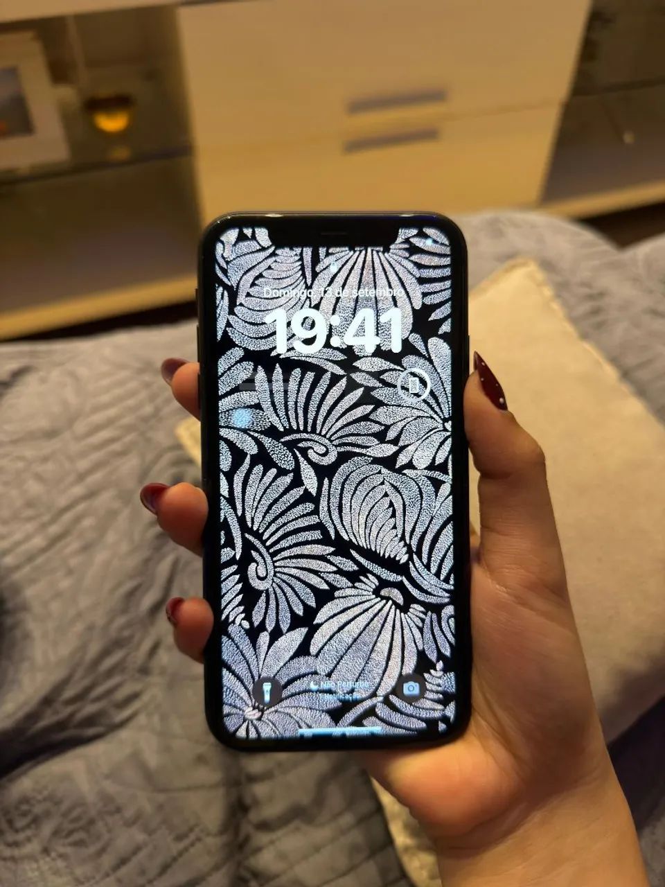 iPhone 11 64 GB impecável!  - Foto 2