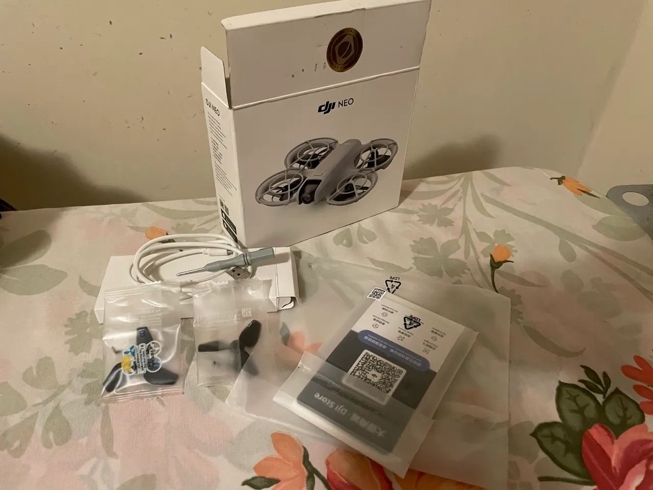 DJI Neo - 4 Baterias e Hub de recarga) +  Controle RC-N3 + Case + hélices Stealth - Foto 4