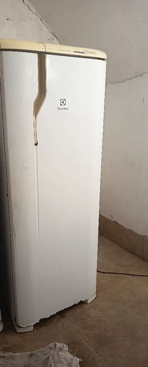 Geladeira com defeito 
