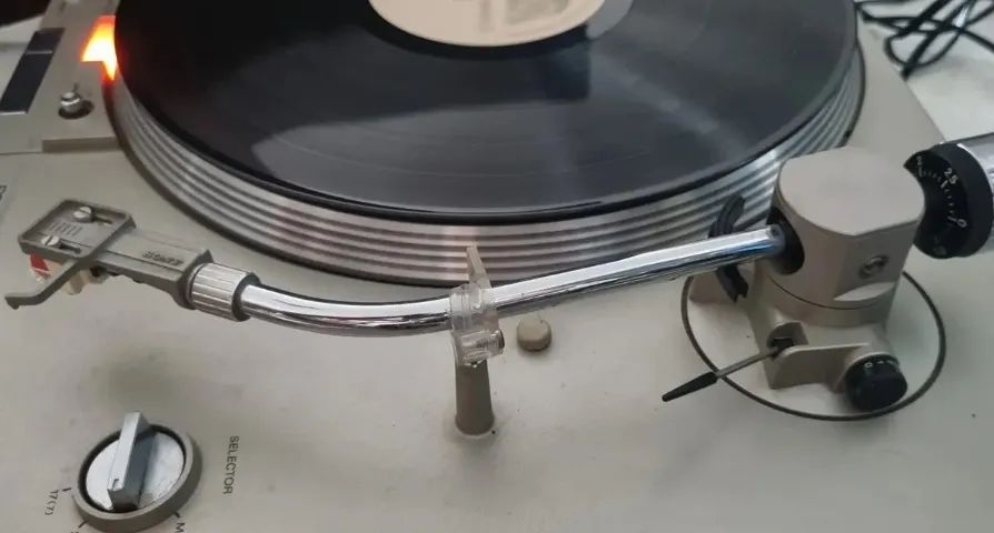 Toca Discos Sony PS-T20BS - Foto 4