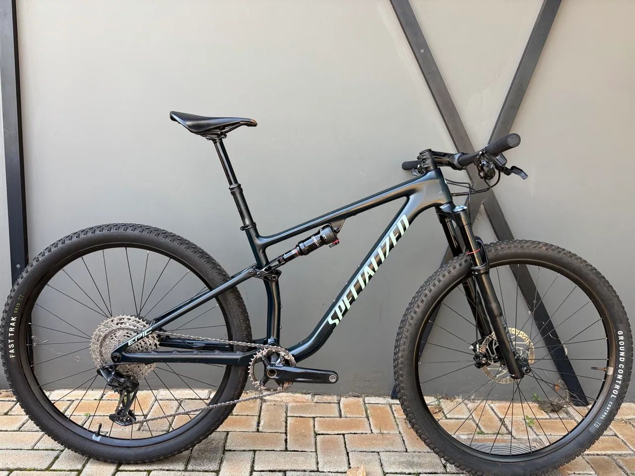 Specialized Epic Evo Carbon TAM M 