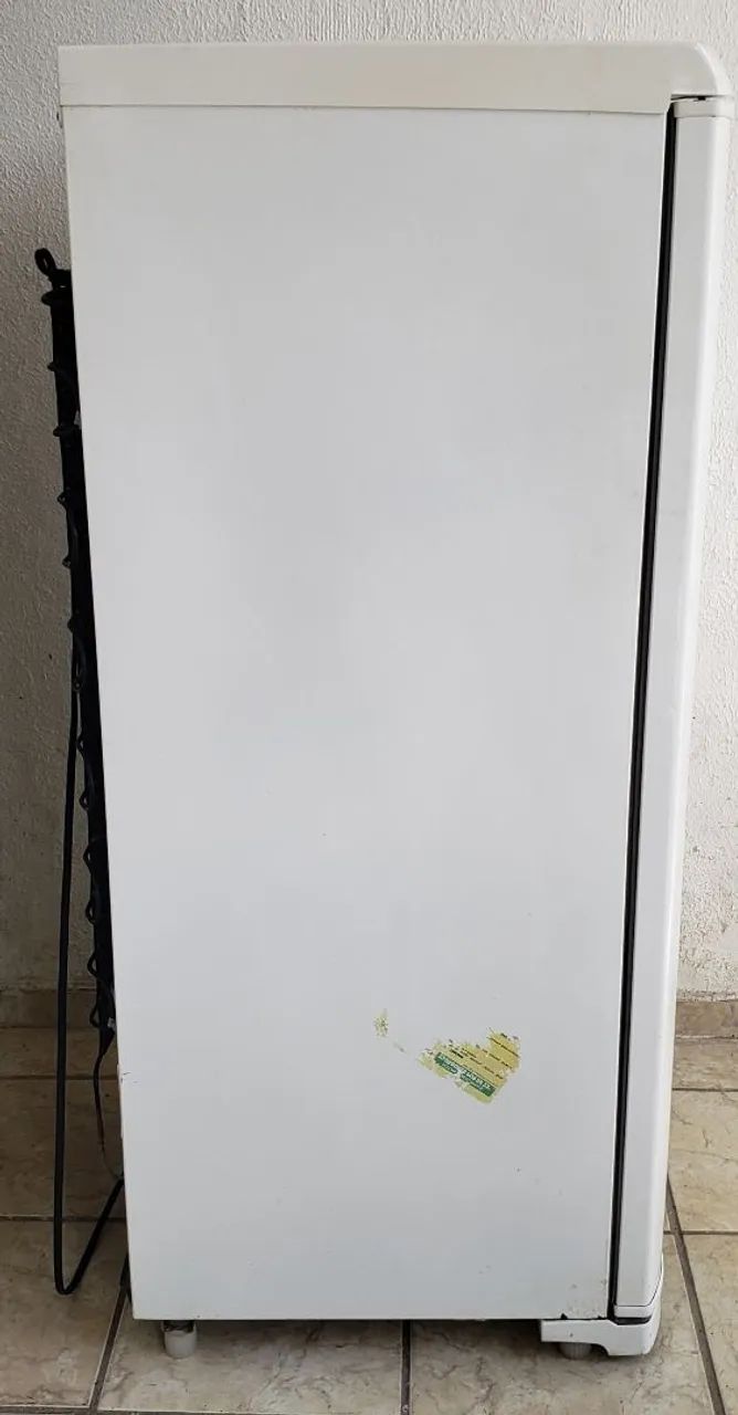 Freezer Vertical Electrolux FE 18 145L - Foto 3