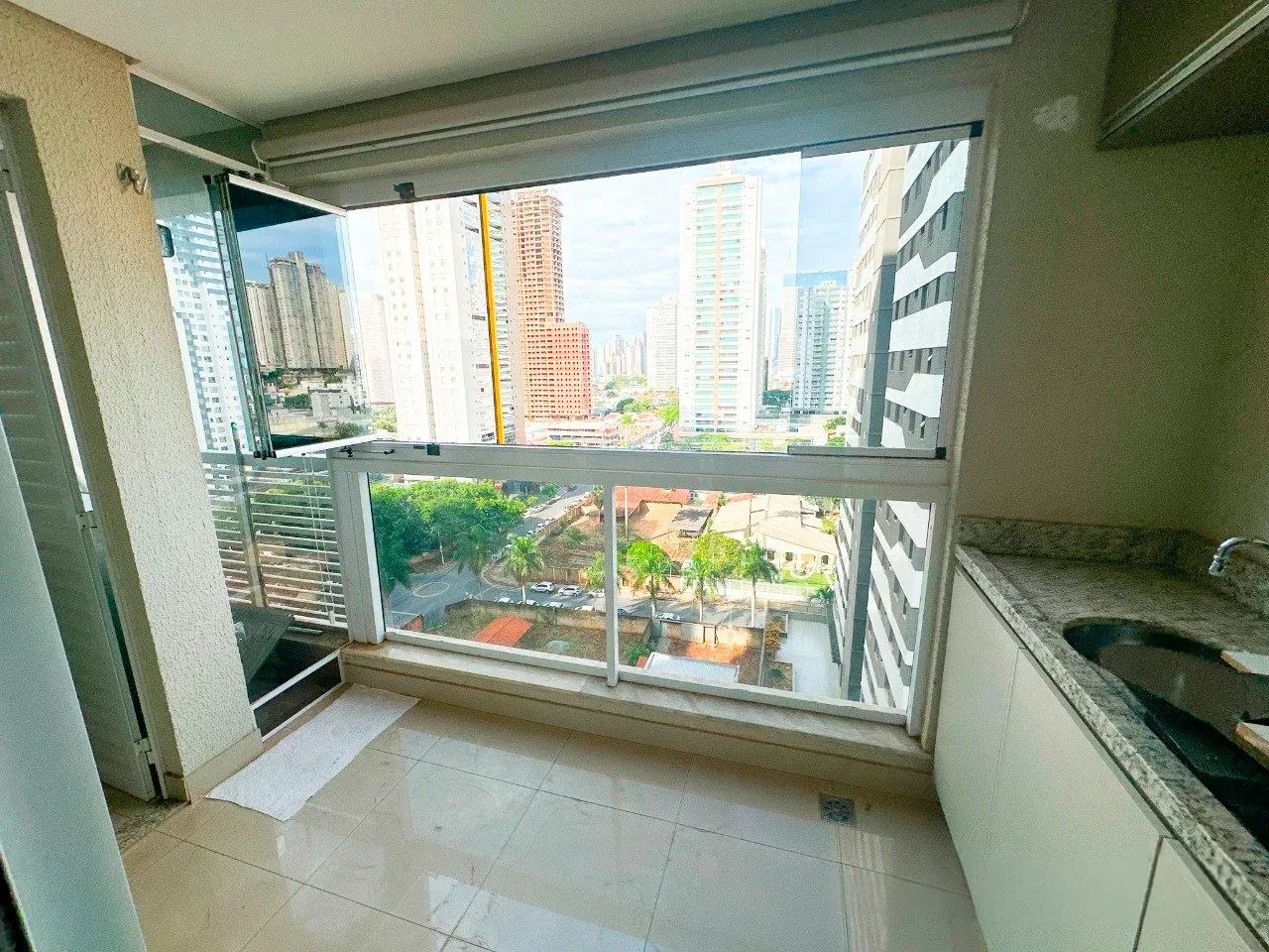 Apartamento à venda com 2 Quartos (1 suíte) / The Expression / Setor Bueno