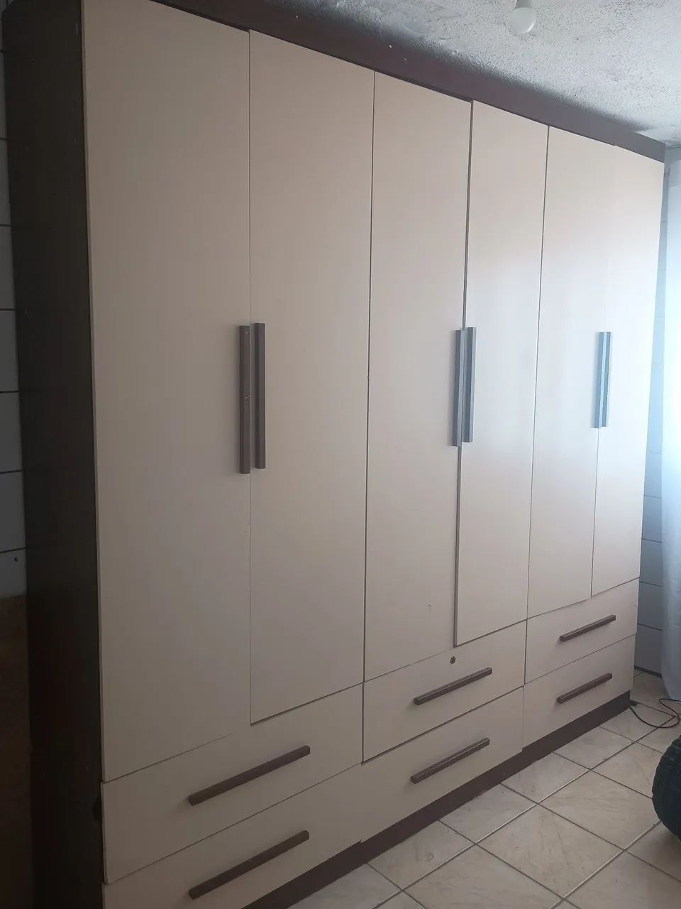 Guarda roupa 6 porta