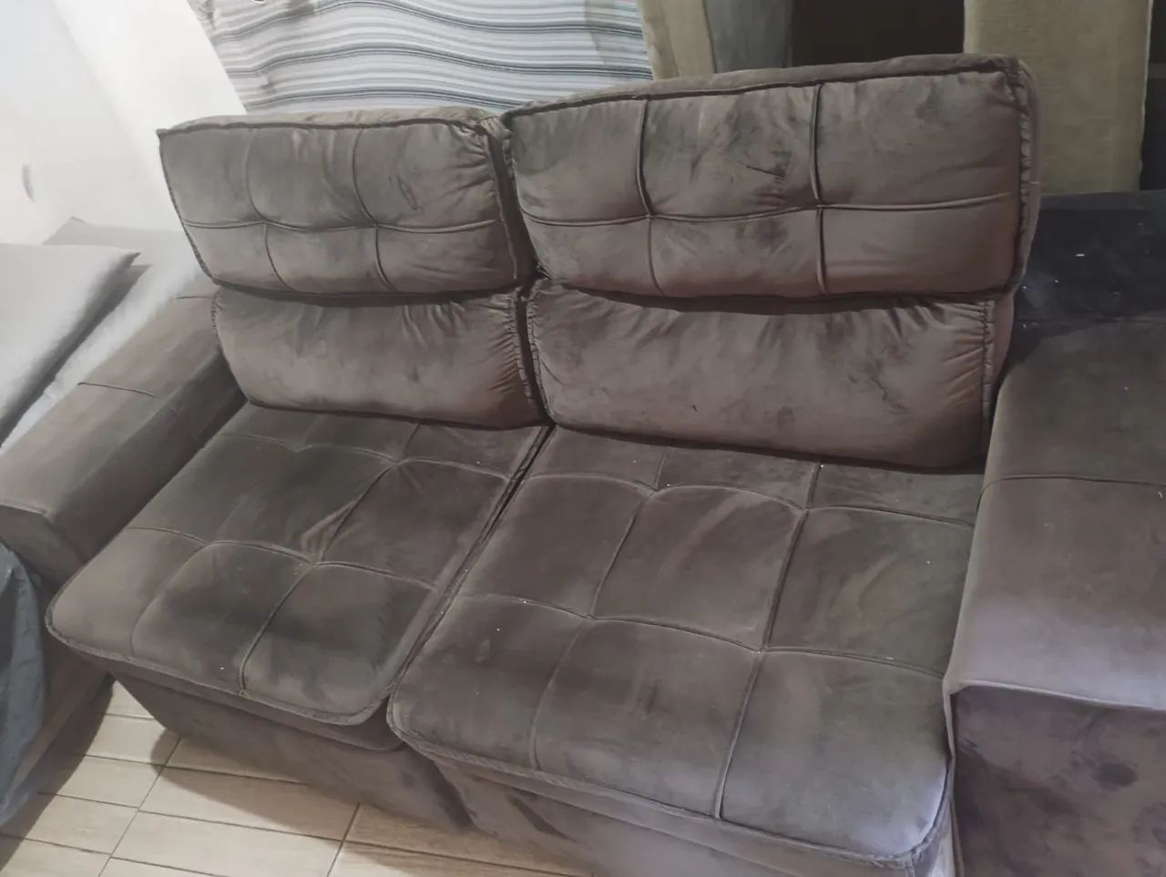 Sofá retrátil, pra vender hoje!!
