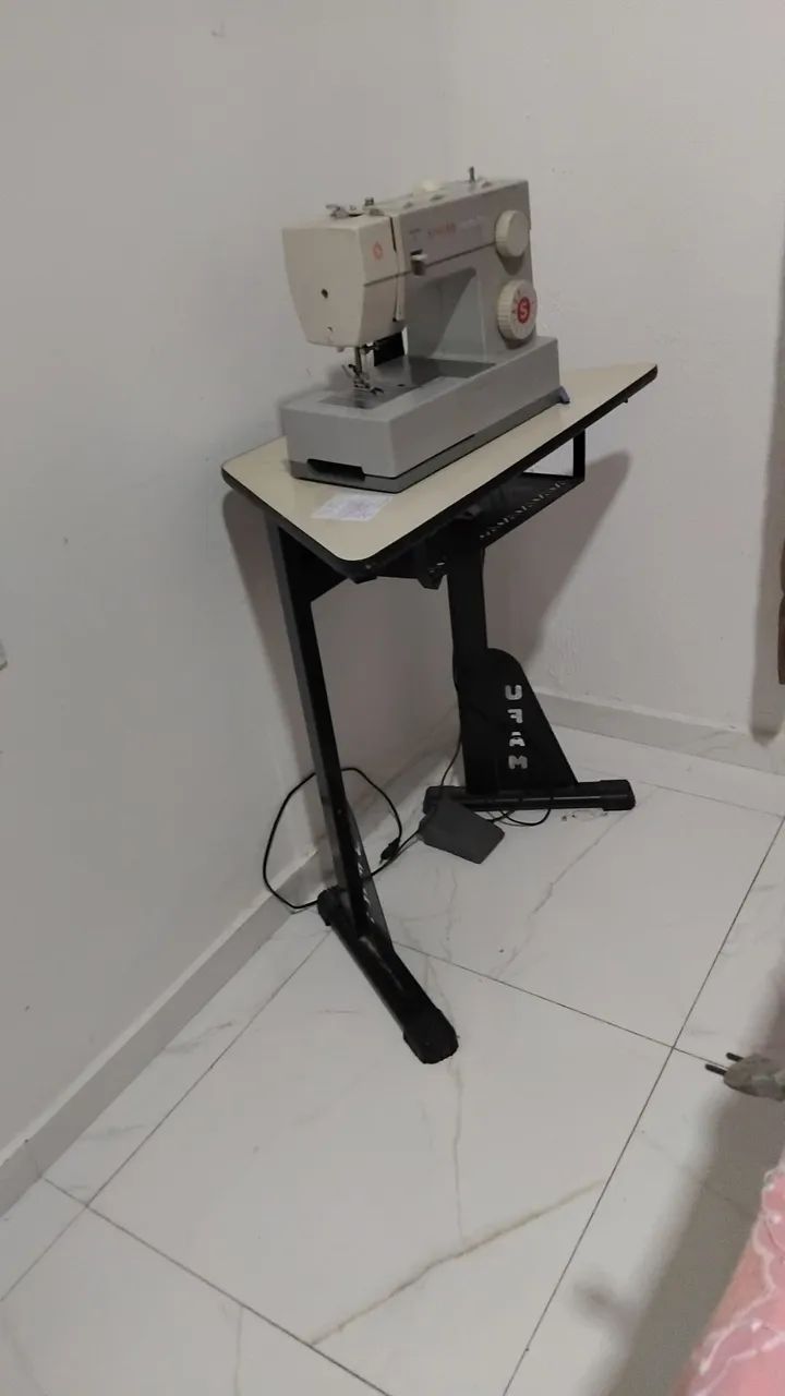 Mesinha de costura - Foto 2