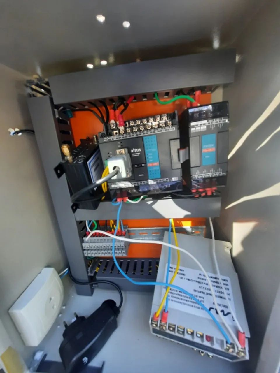 Painel de Automação Montado com CLP Altus FBs-24MC + Transdutor Digital IMS