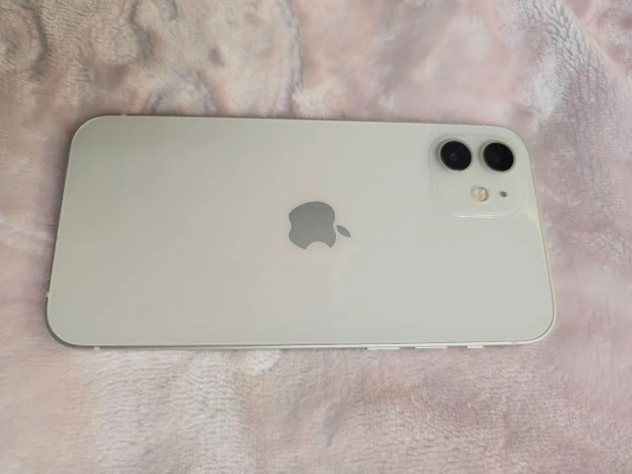Iphone 12 branco 64gb - impecável - Celulares e Smartphones