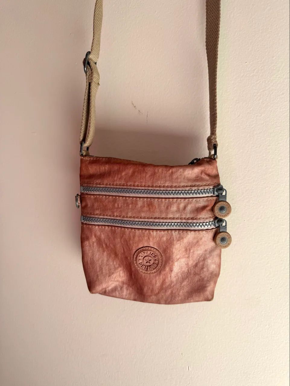 Bolsinha Kipling 