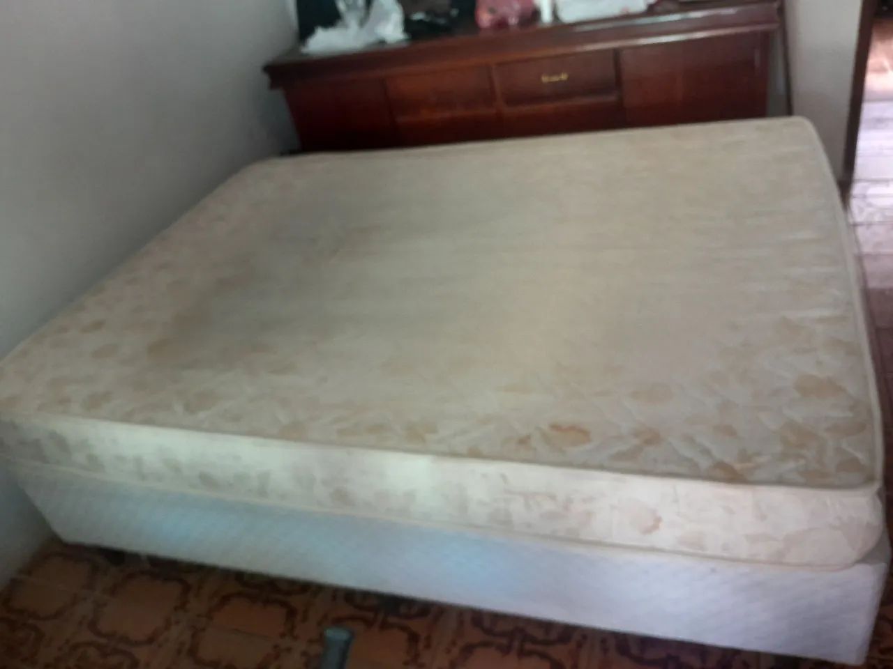 Vendo cama box com colchão  - Foto 4