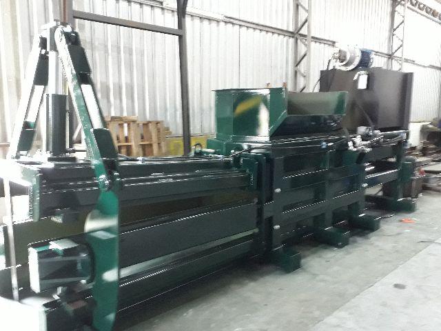 Prensa enfardadeira horizontal continua