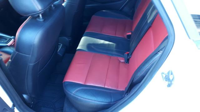 Ford Fiesta Sedan SEL 1.6 Automatico - Foto 8