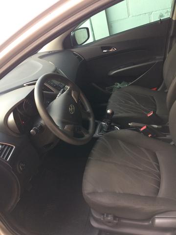 Vendo HB20 Prata 2014/2015 - Foto 6