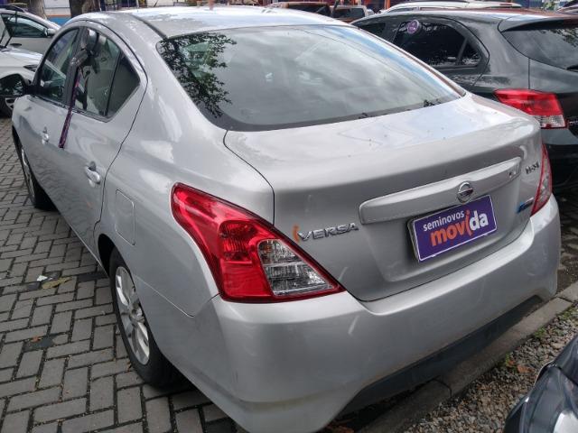 Nissan Versa SV 1.6 16V Flexstart 4P AUT. 2017/2018 - Foto 3