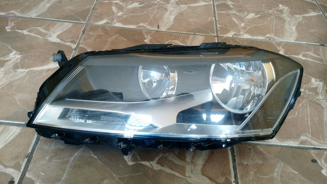 Farol esquerdo Volkswagen Passat 2012 2013 