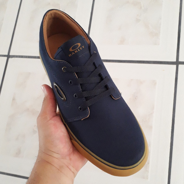 tênis oakley split masculino