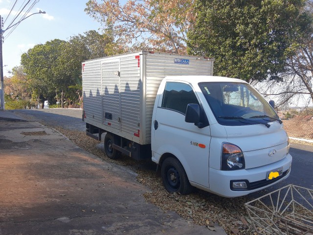 CAMINHÃO HR