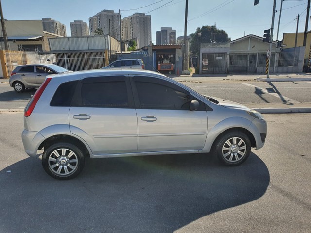 VENDO FIESTA 1.6 COMPLETO
