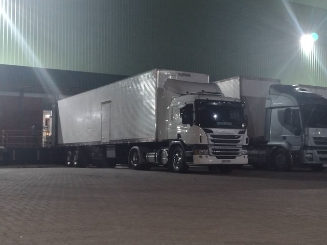 SCANIA P360 AUTOMÁTICO 2013 COM 220 MIL KM ORIGINAIS