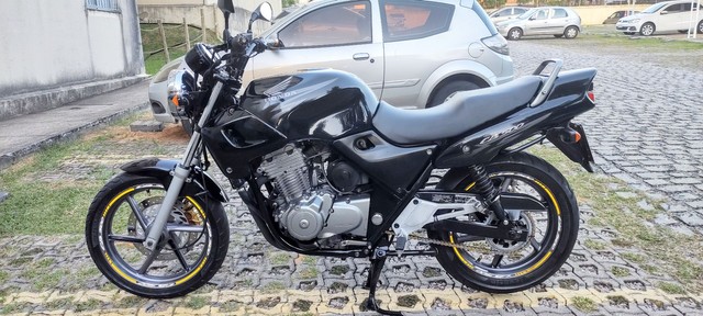 VENDO CB500 2003 VALOR 13.800