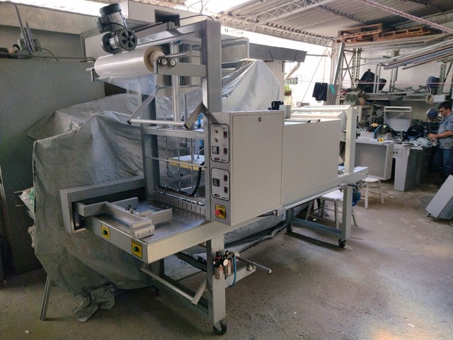 túnel semi automático para produtos de limpeza  - Foto 2