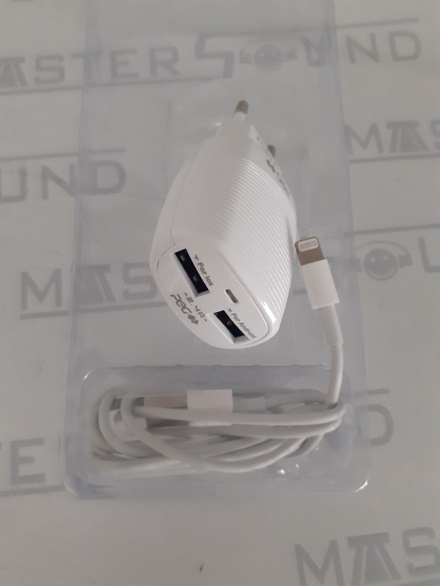 Kit carregador rápido de parede. Com 2entradas usb, Cabo com entrada lightning.  Novo. 