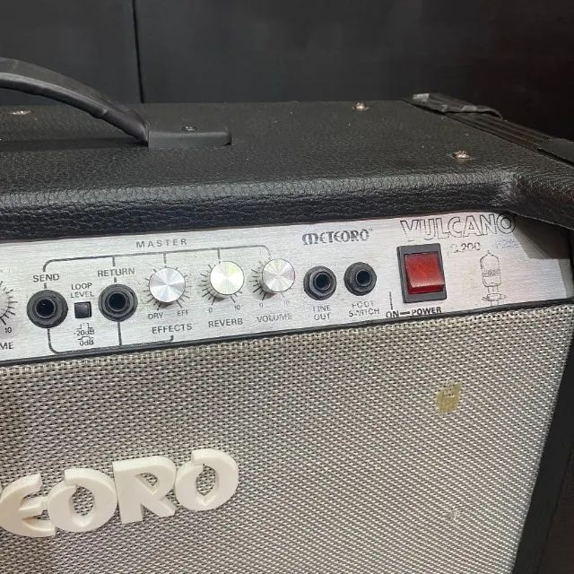 Amplificador Meteoro Vulcano G200 212 - Fotos Reais!! - Foto 2