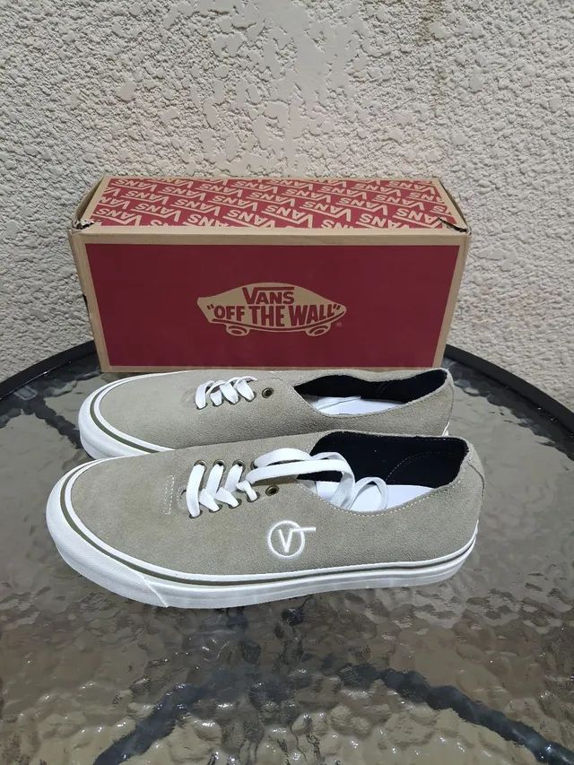 Tenis vans sale com flor vermelha