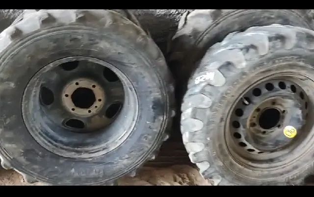 Pneus 265/70 R16 com rodas 6 furos - Foto 3