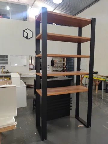 Estnte para escritorio modelo industrial