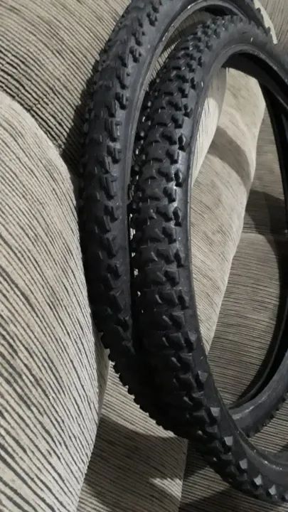2 pares de pneus bicicleta aro 24 Levorin terra e asfalto 79,00 cada par Pix - 2308 - Foto 2