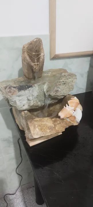 FONTE RÚSTICA EM PEDRA-SABÃO