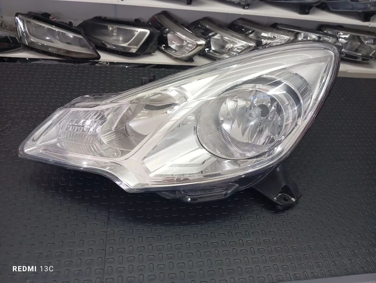 Farol c3 2013/  esquerdo 