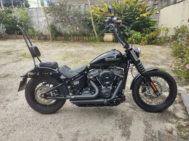 HARLEY-DAVIDSON SOFITAIL STREET BOB FXBB