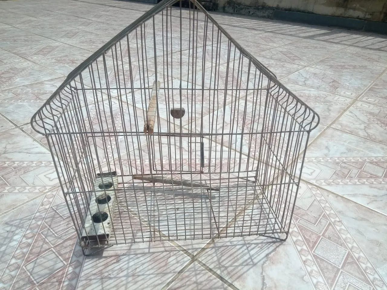 Gaiola de pássaro em madeira - Foto 5