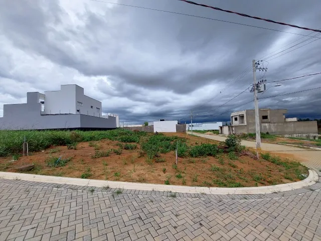 Vendo Lote com 436m² e excelente localização no loteamento Residencial Soma Alta Vista 