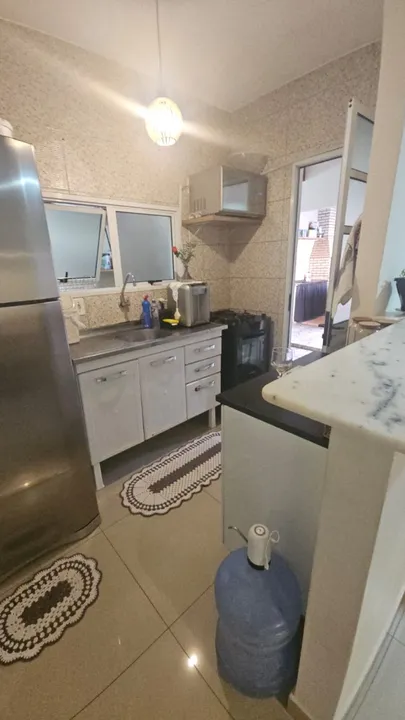 Casa de 2 quartos Condominio Rubi garagem e piscina. 410mil reais