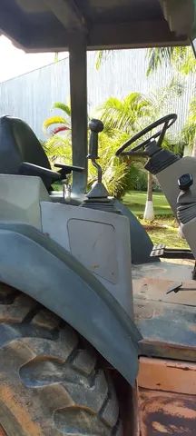 Retroescavadeira 580L 4×4 Turbo  - Foto 5