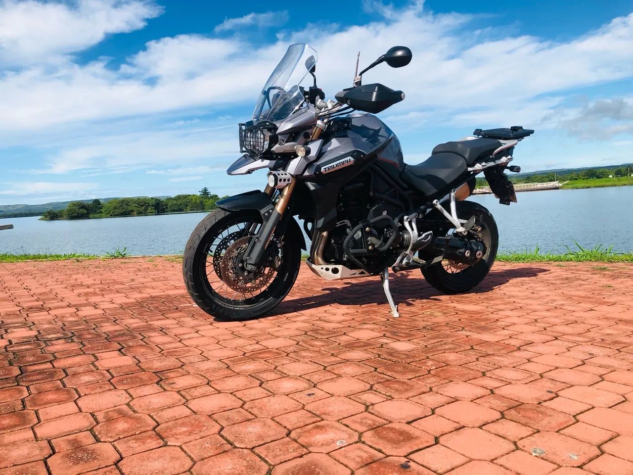Triumph Tiger 1200 XC - Impecável
