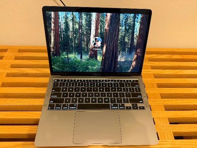 MacBookAir 2020 i3 SSD256 Sequoia 軽量 良品 MacBook Air 13 インチ (2020) ゴールド - Core i3 1.1 GHZ