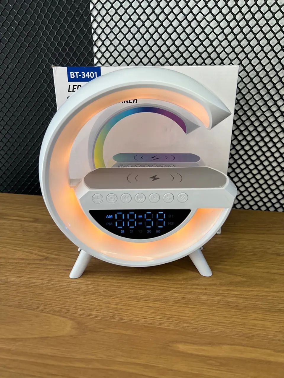 Luminária de Mesa LED com Bluetooth e Carregamento - Foto 6