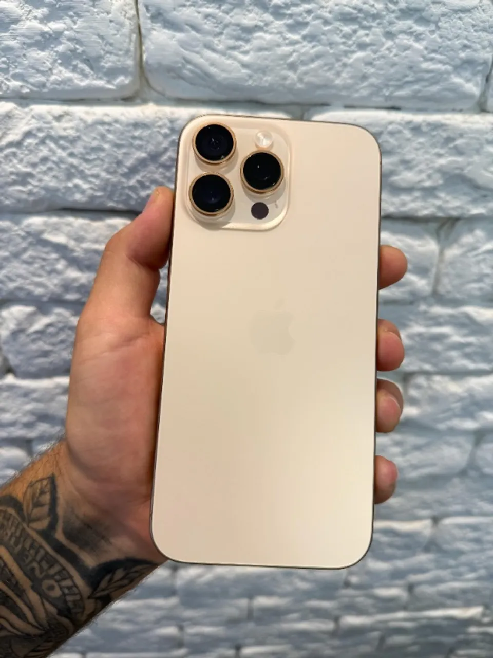 Iphone 16 Pro Max 1TB Chip Fisico (Novo 11 meses garantia - aceito trocas)