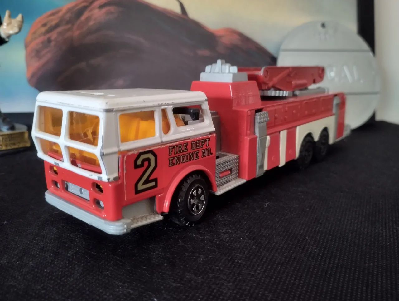 Miniatura - Caminhão de Bombeiros