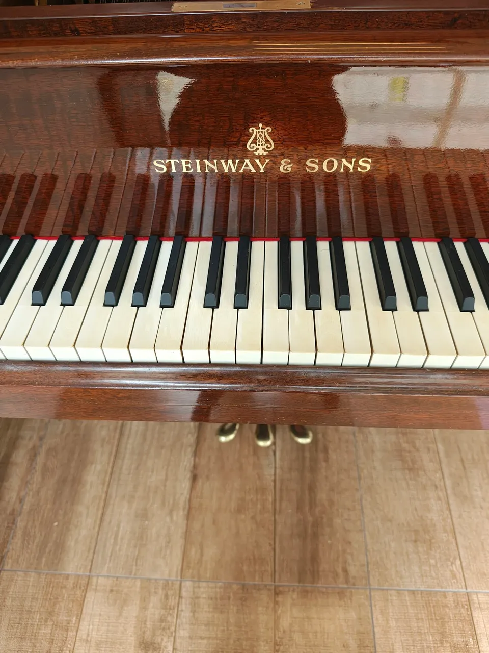 Piano Steinway & Sons
