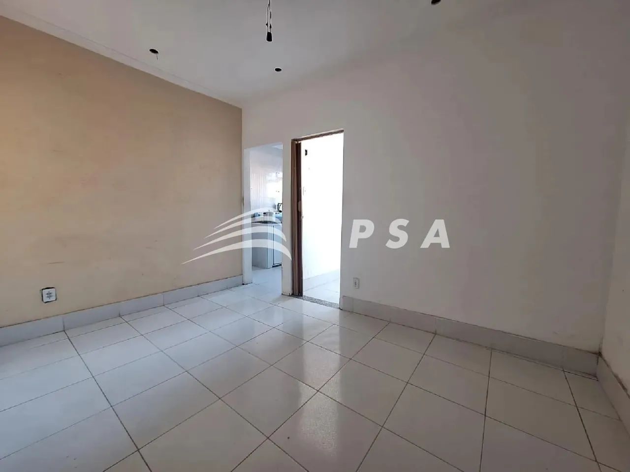 ALUGA-SE UMA CASA NO GARCIA. CASA COM 66 M² COMPOSTA POR 1 QUARTO, SALA, COZINHA, 1 BANHEI - Foto 3